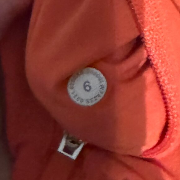 Lululemon Tracker Short 4”, Color- warm coral, Size 6, EUC - Picture 6 of 6